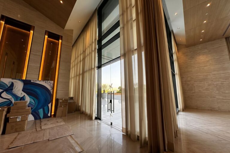 Cortinas para Hoteles Normativa y Tejidos